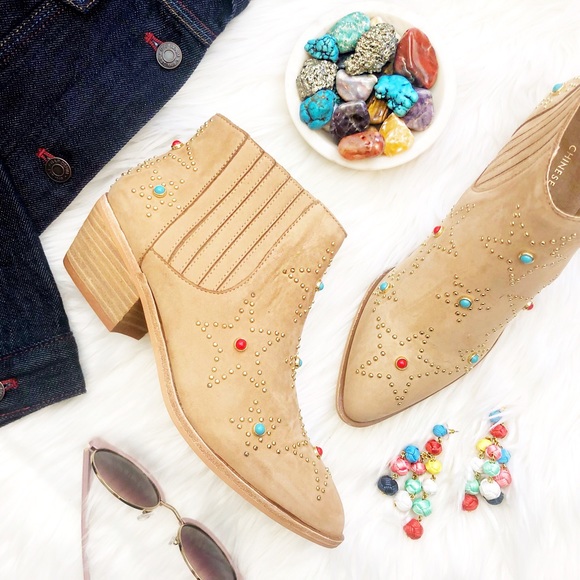 Chinese Laundry Shoes - Tan Leather Star Studded Ankle Boots